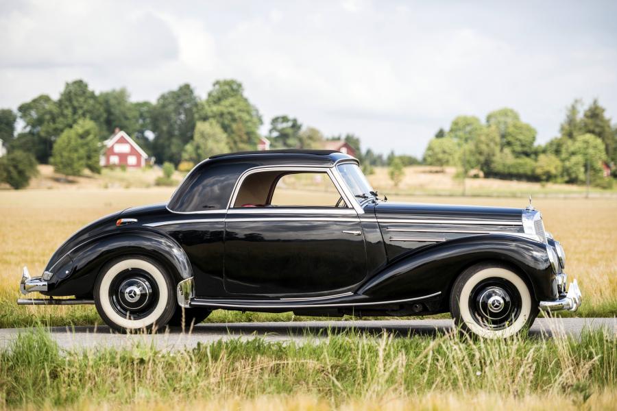  Mercedes-Benz 220 Coupe 1954 года  (фото 1 из 19)